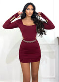 Completo body e gonna bordeaux