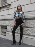 Camicia crop a quadri bianco nero grandi
