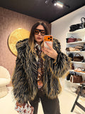 Pelliccia Ecologica con Dettaglio Nero – Oversize Glam