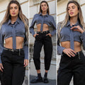 Camicia grigia con cravatta