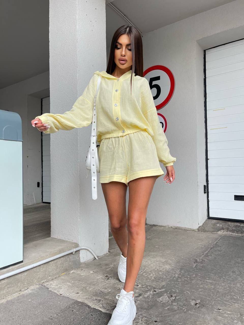 Set short più camicia giallo pastello