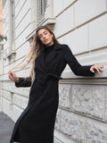 Cappotto nero con cintura