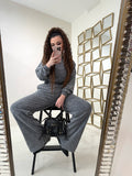 Completo felpa e pantalone effetto denim