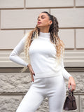 Completo basic maglia e pantalone bianco