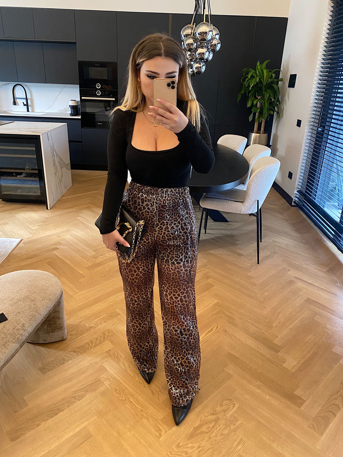 Pantalone maculato con paillettes