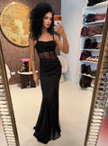 Abito lungo con spacco e strass