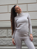 Completo basic maglia e pantalone beige