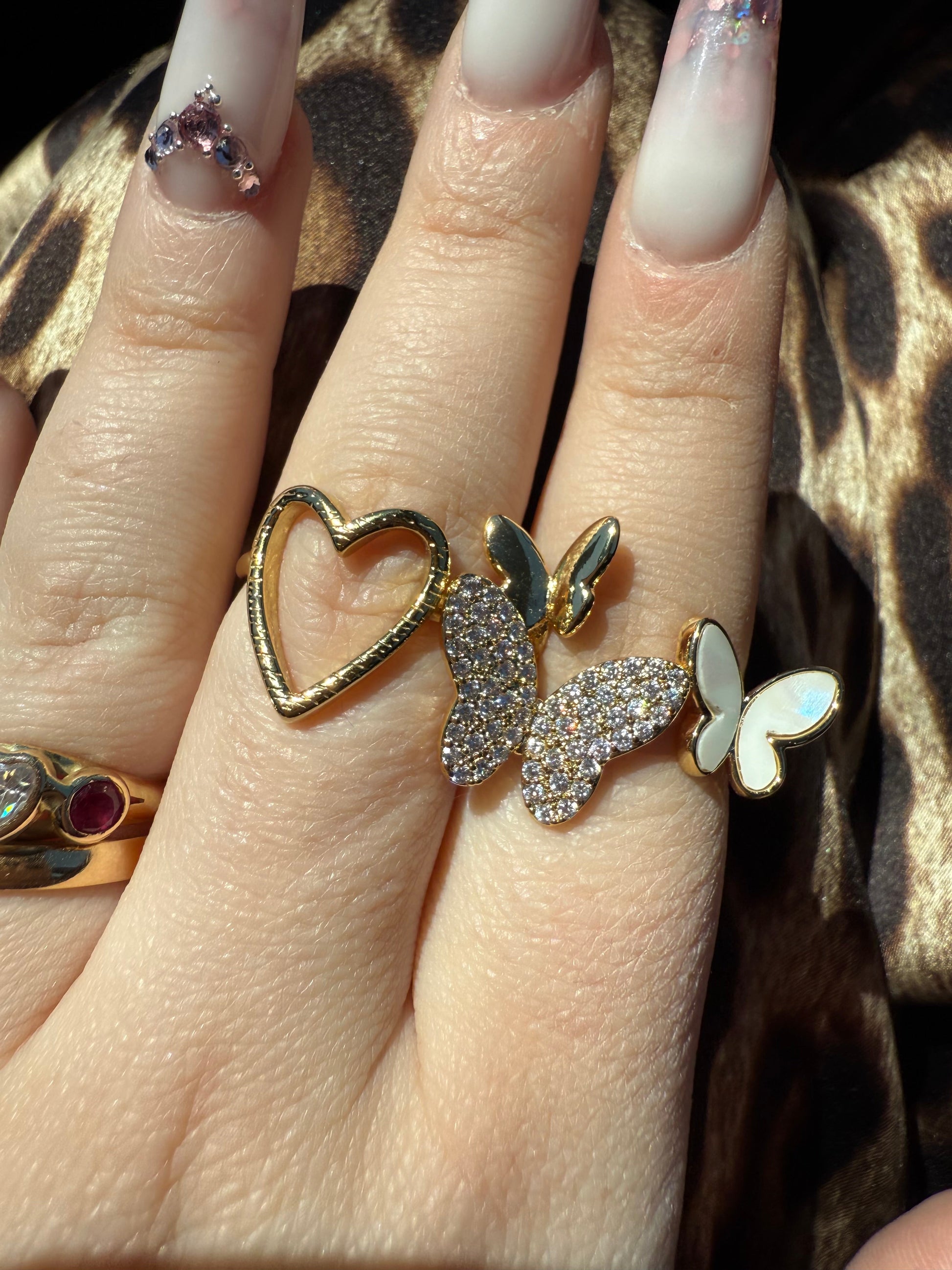 Anello con farfalle
