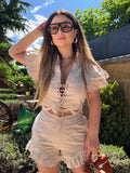 Completo beige con pizzo
