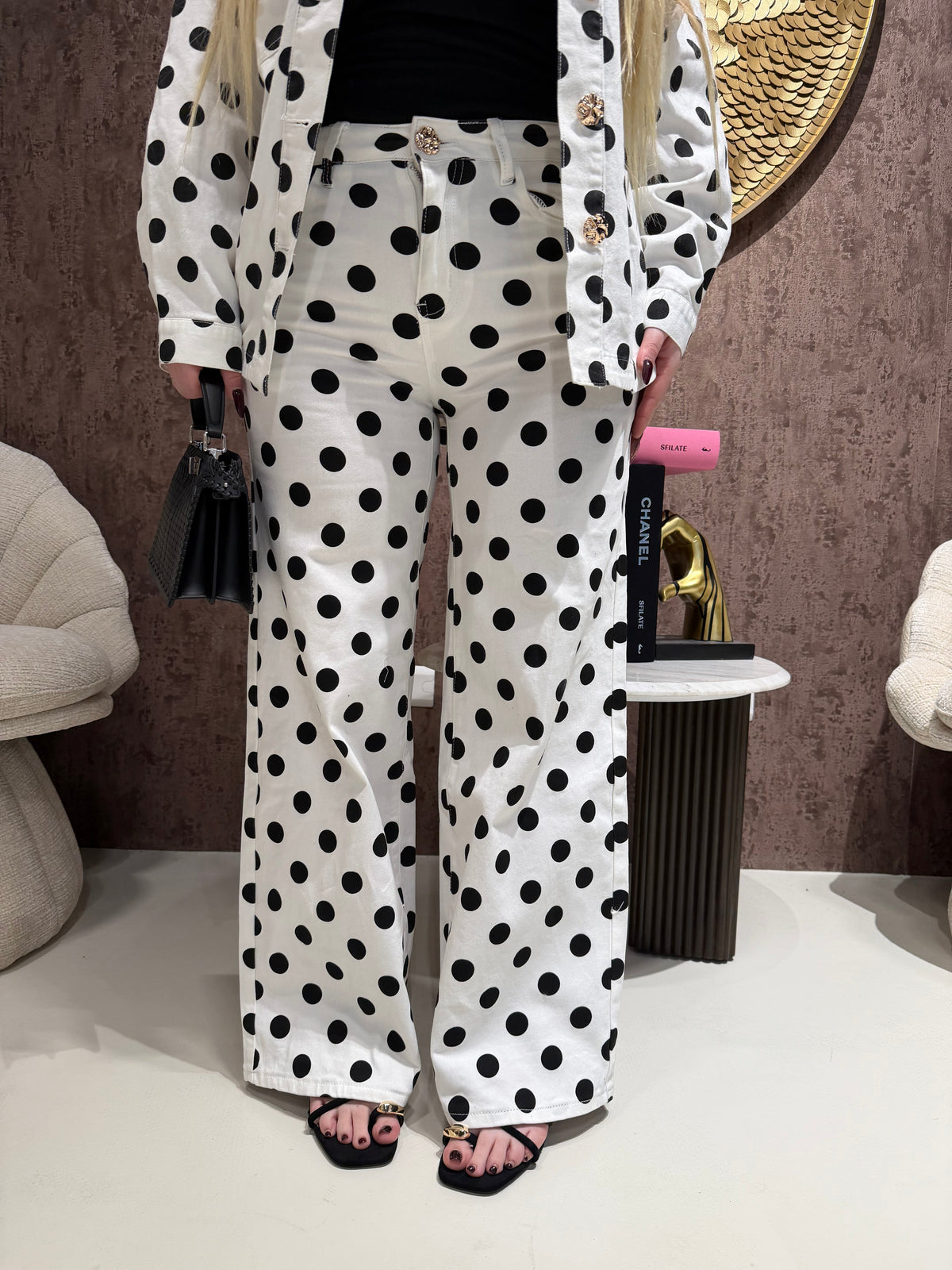 Completo pois camicia e pantalone