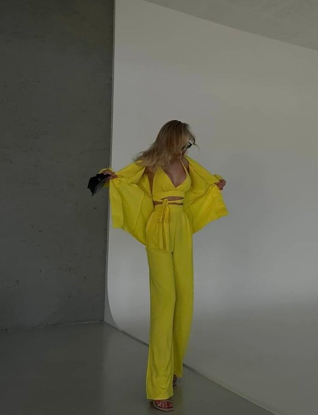 Set tre pezzi camicia top e pantalone giallo
