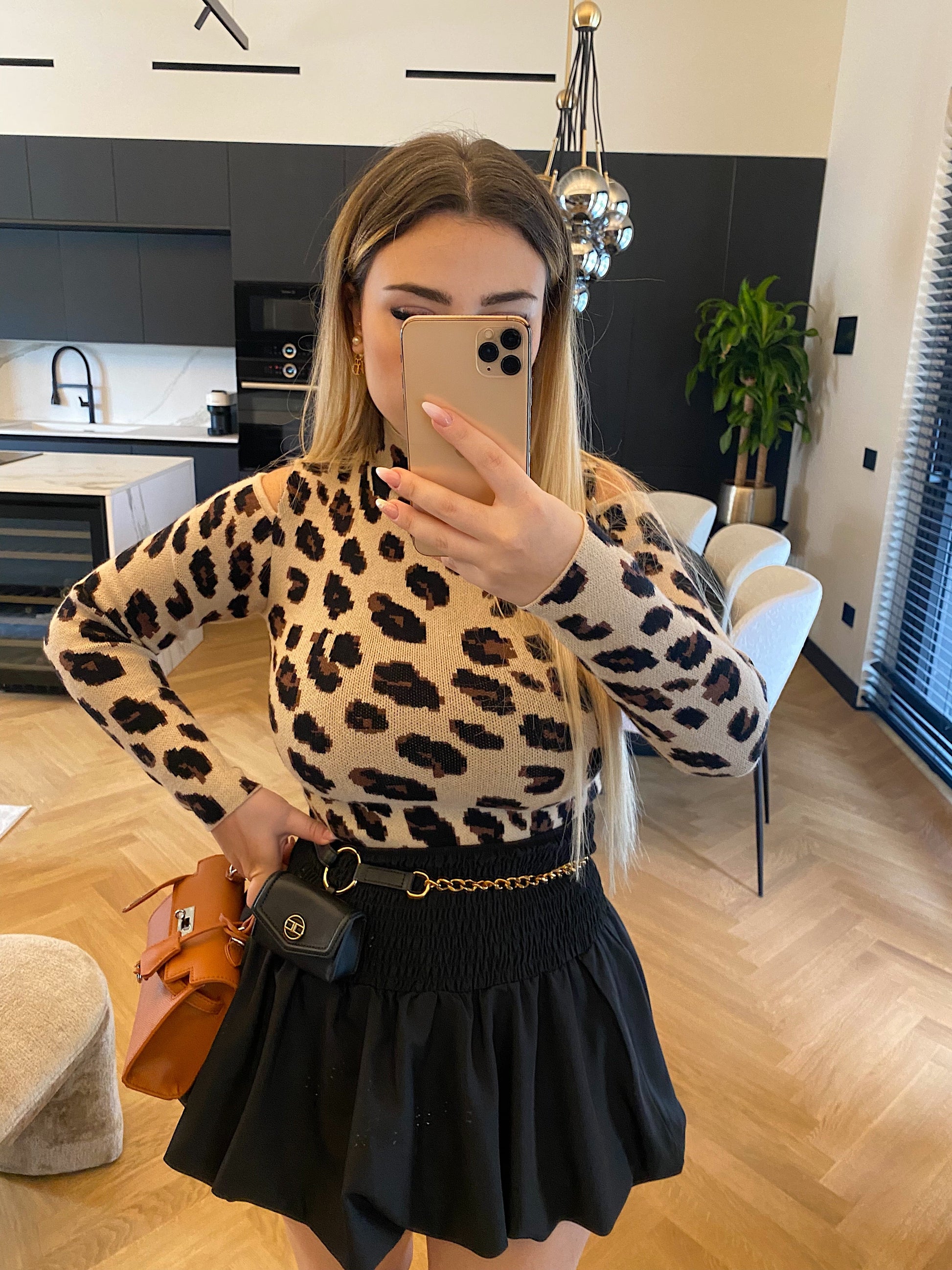 Maglioncino animalier spalle scoperte