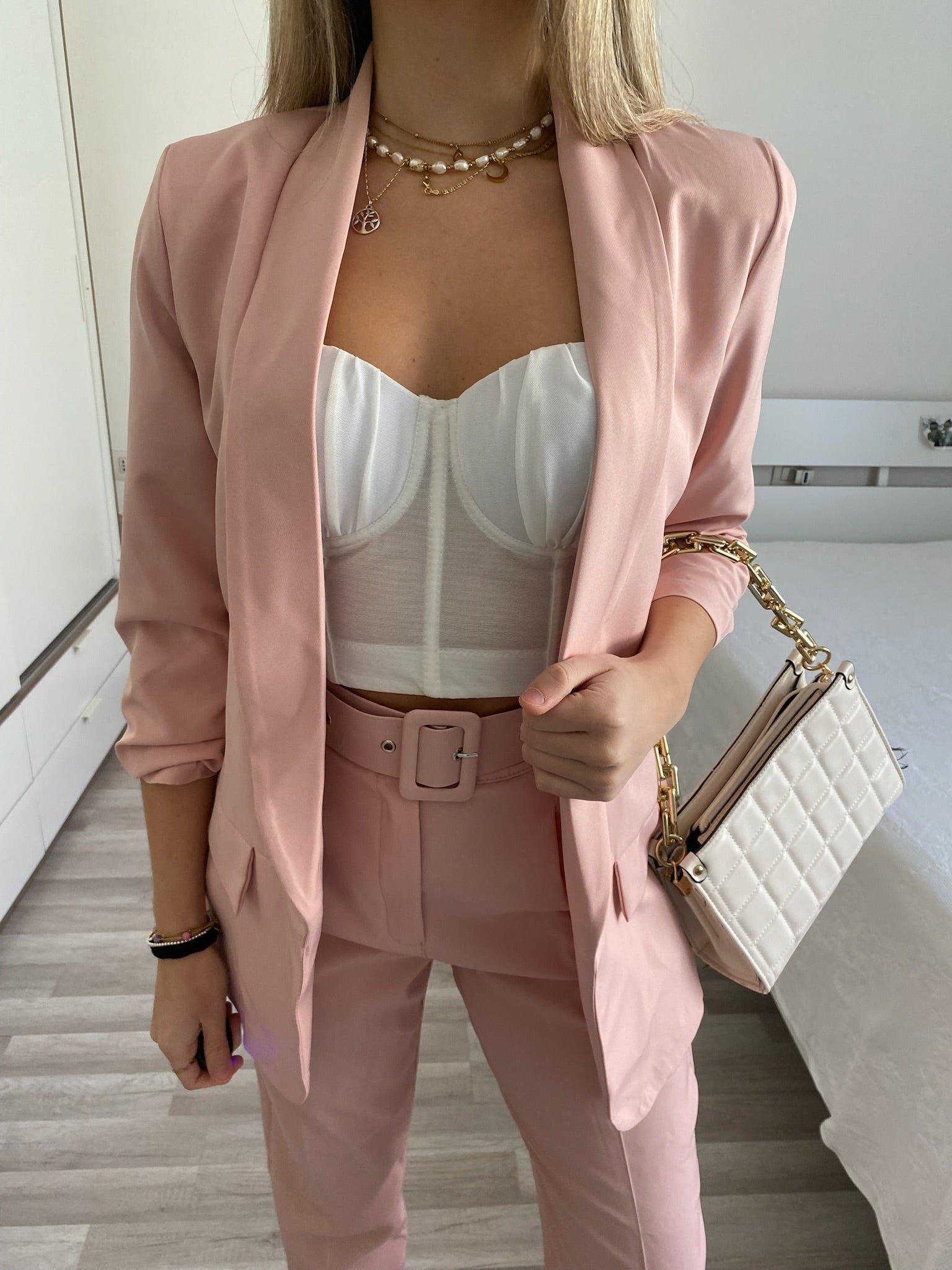 Completo giacca e pantaloni cipria