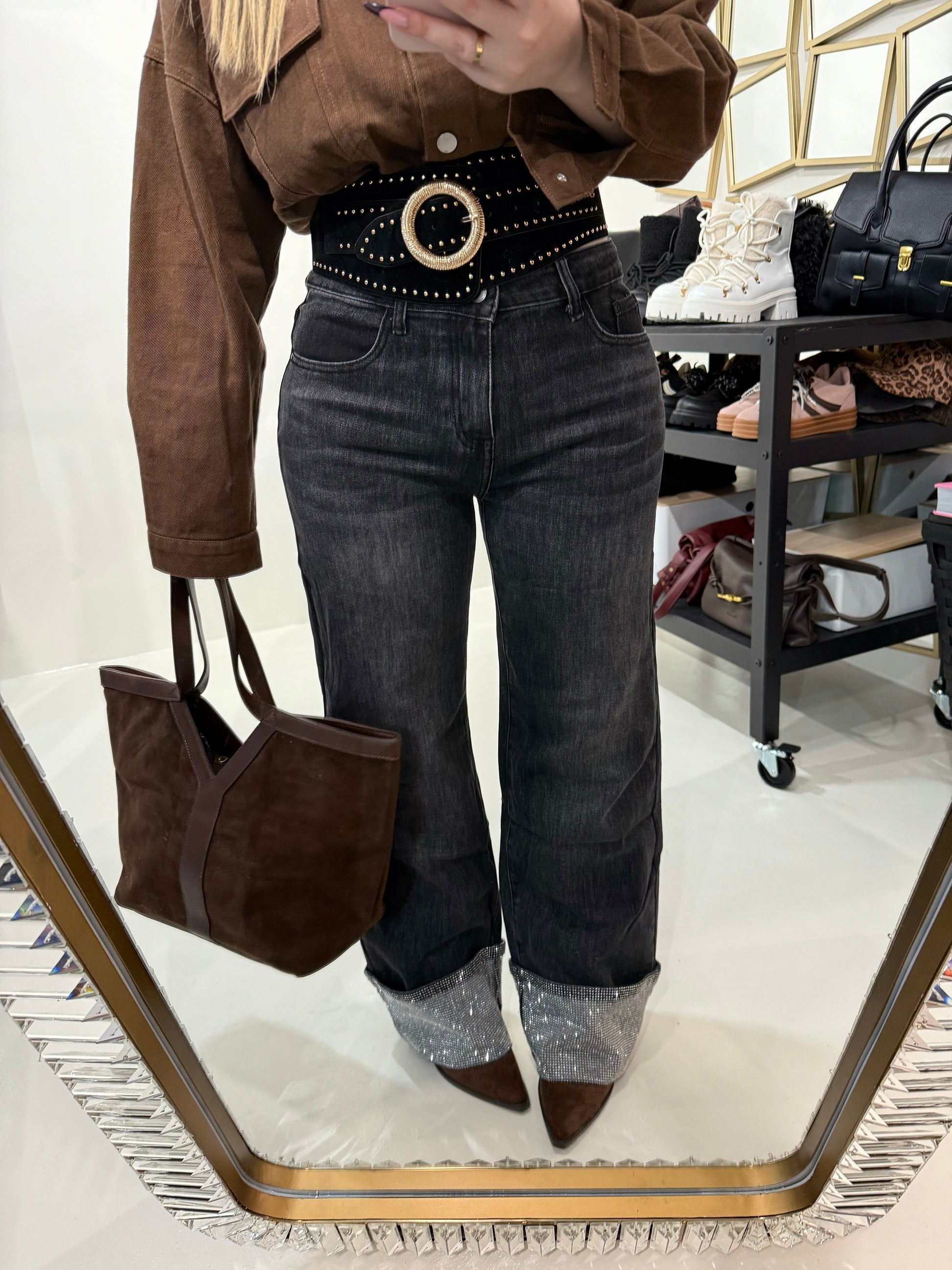 Jeans con risvolto e strass