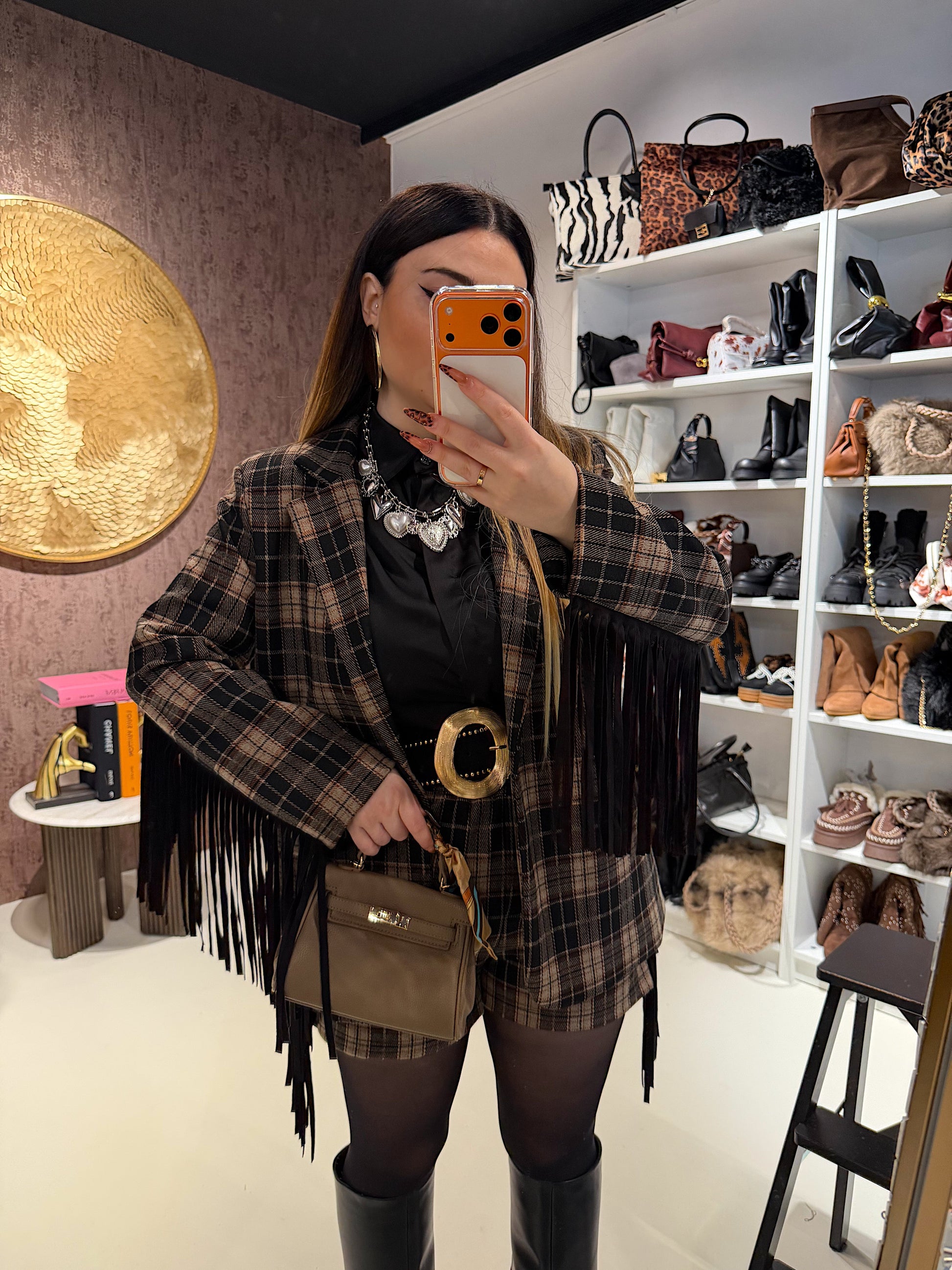 Completo in tweed short e giacca con frange laterali