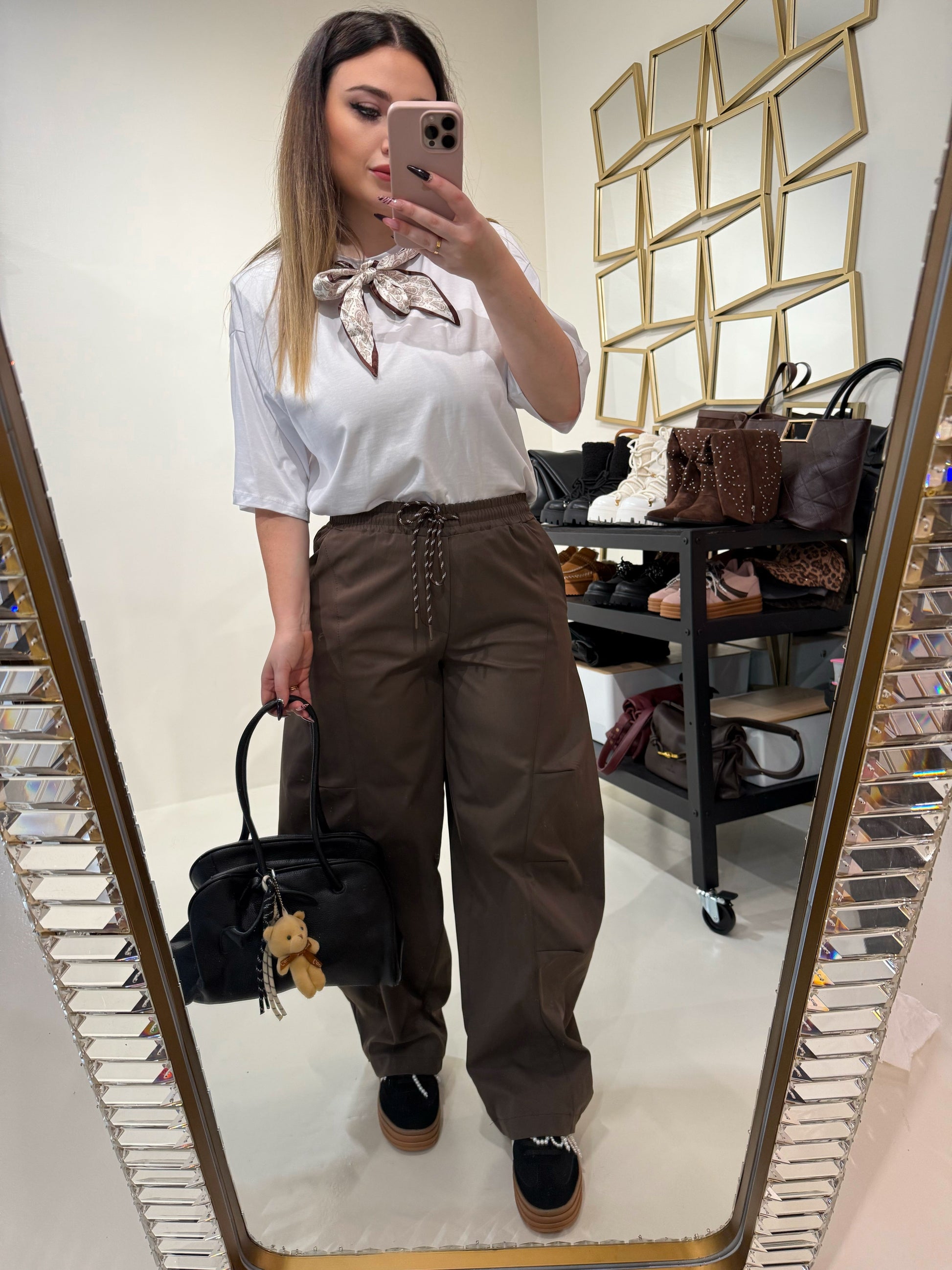 T-shirt con foulard