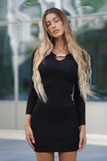 Abito in maglia nero con nodo in strass