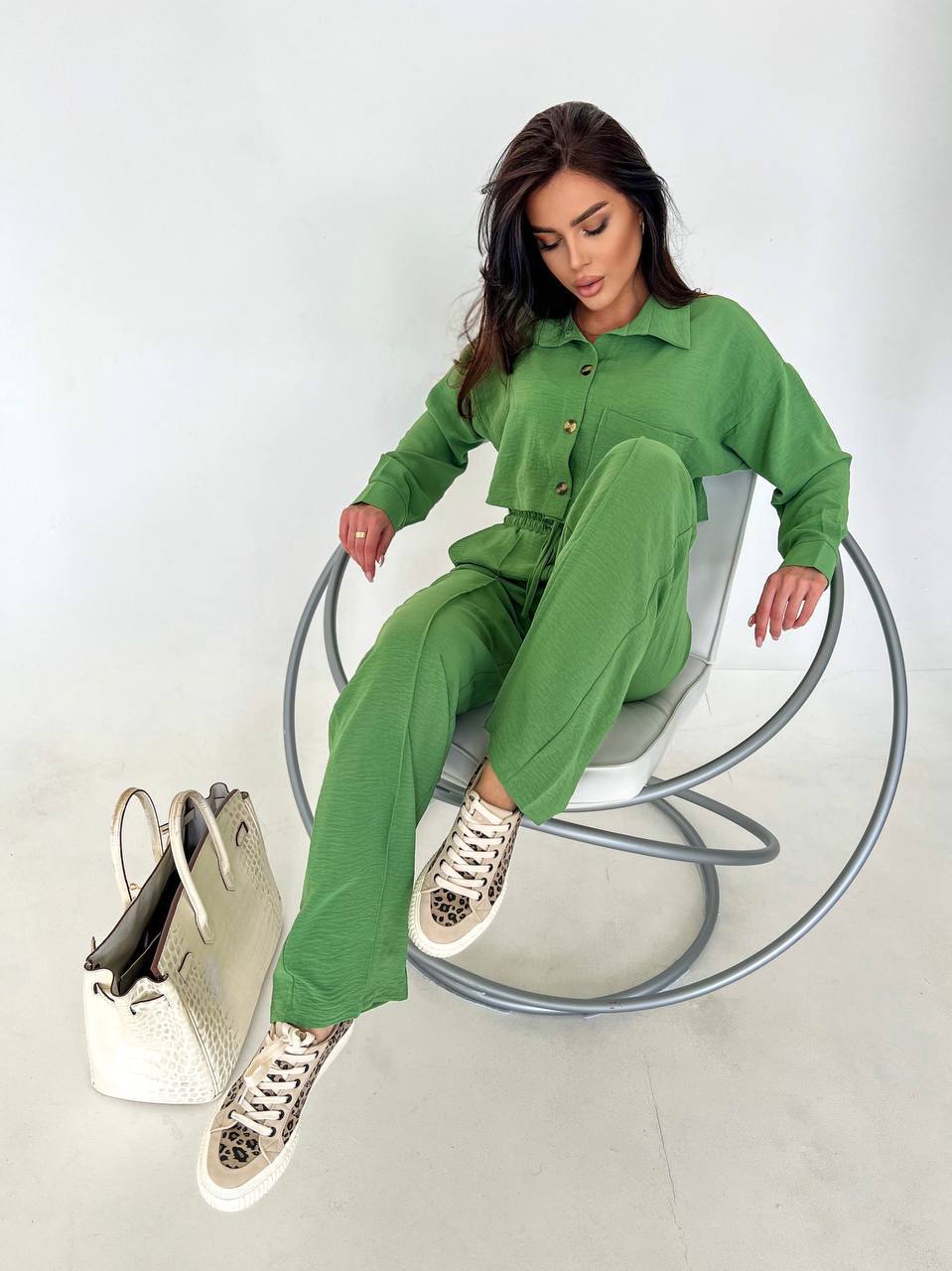 Set due pezzi camicia e pantalone pistacchio