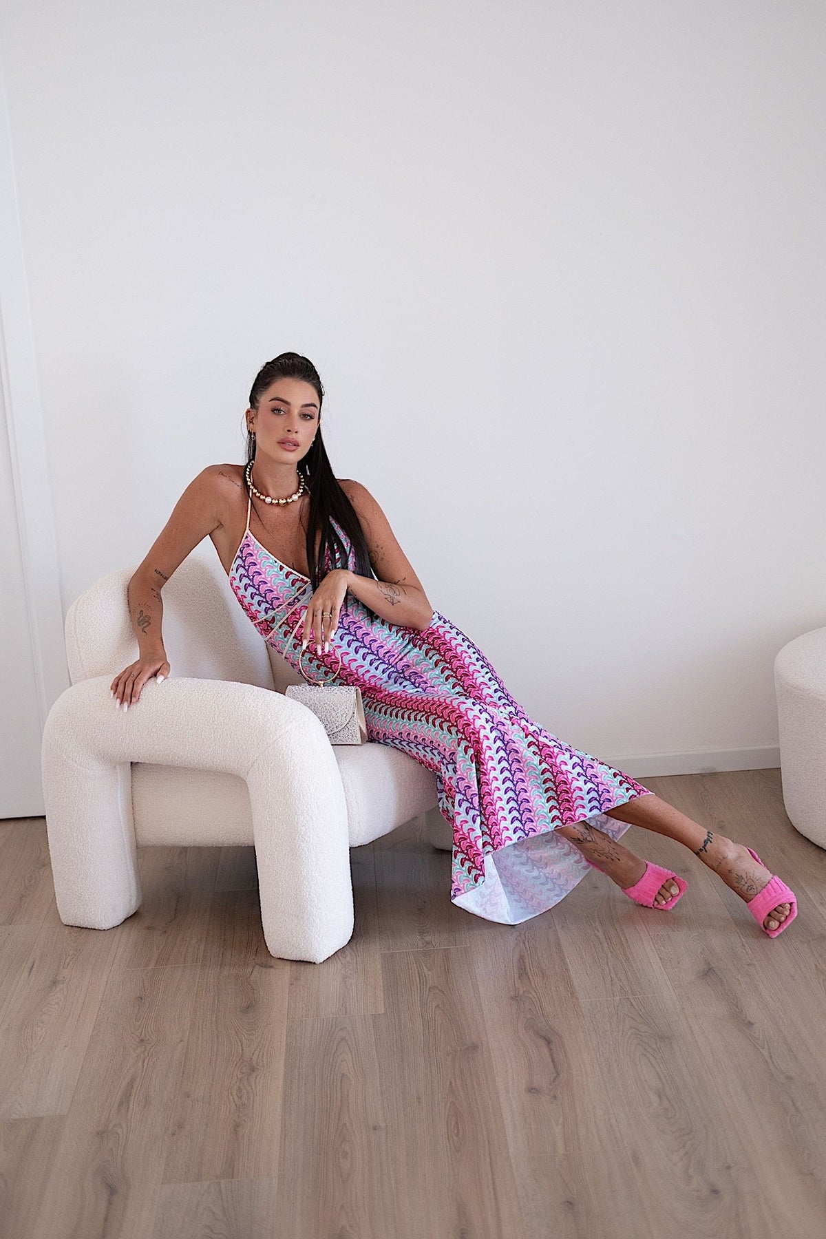 Abito con sfumature rosa
