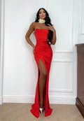 Abito a sirena con push up e incrocio rosso