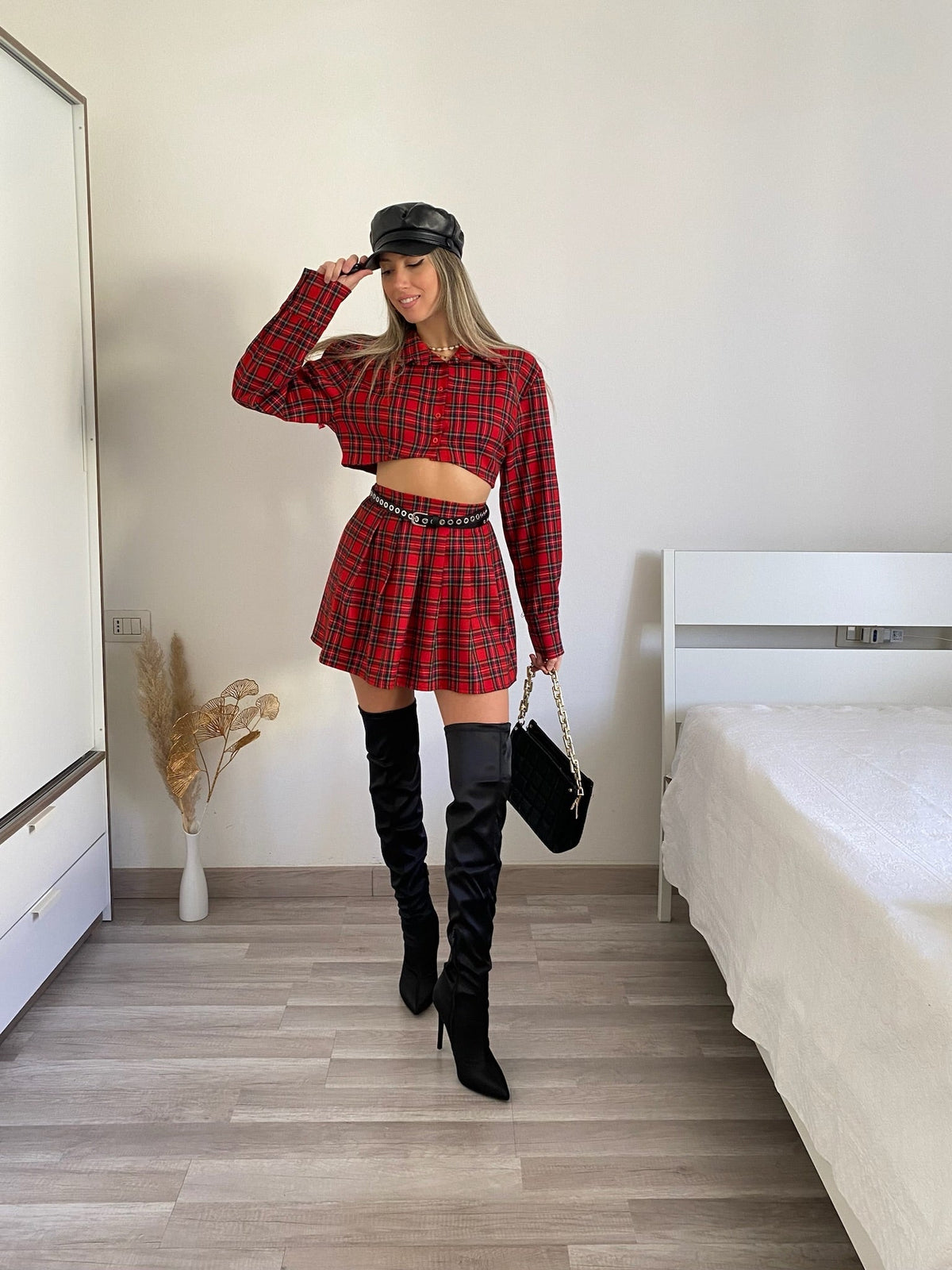 Completo camicia e gonna scozzese