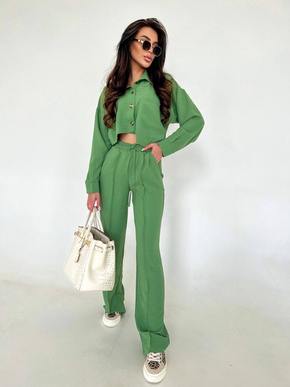 Set due pezzi camicia e pantalone pistacchio