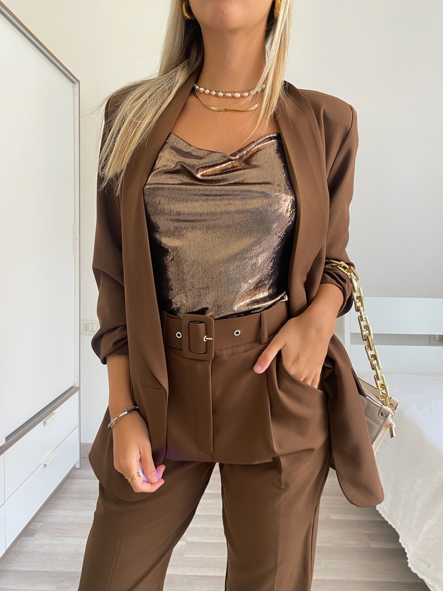 Top con scollo choco