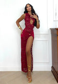 Abito in pizzo con maxi spacco bordeaux