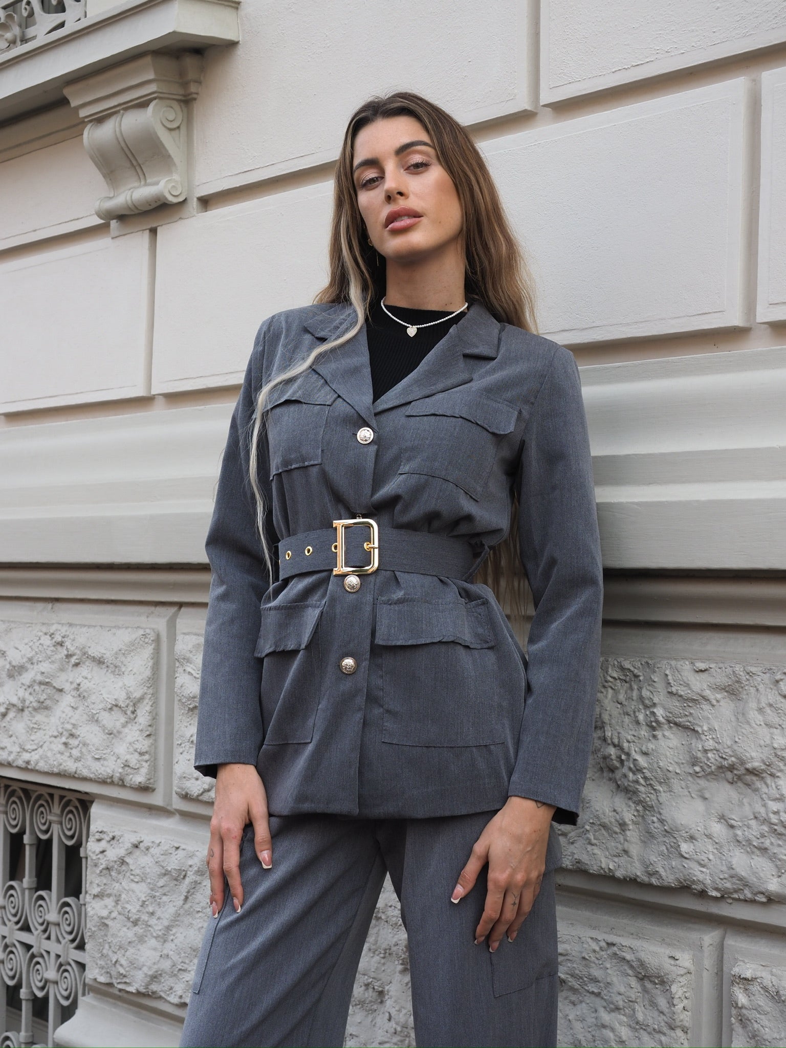 Blazer grigio con cintura