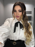 Camicia bianca con fiocco
