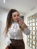 Camicetta in pizzo con bottoni oro