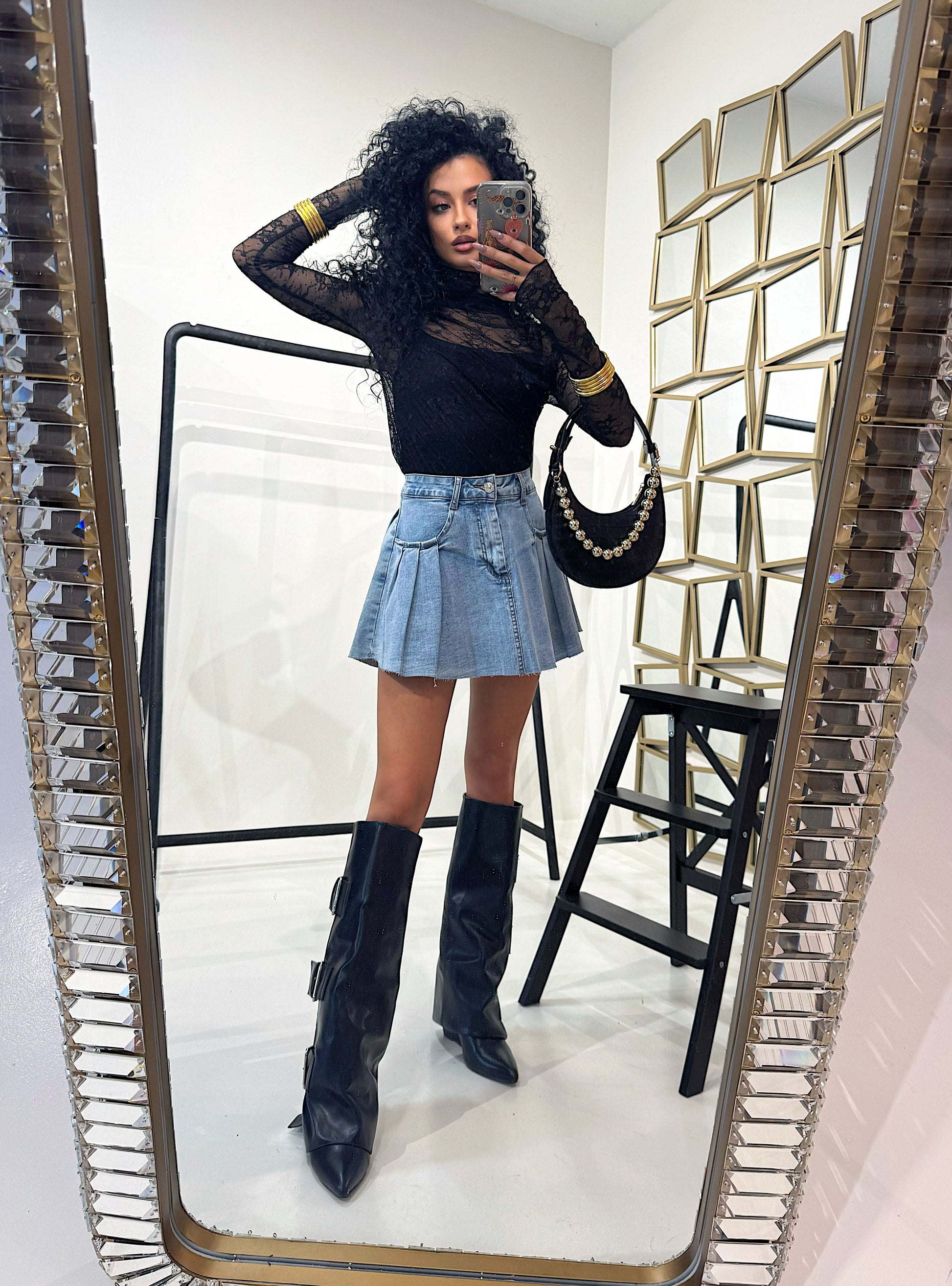 Maglia in pizzo collo alto