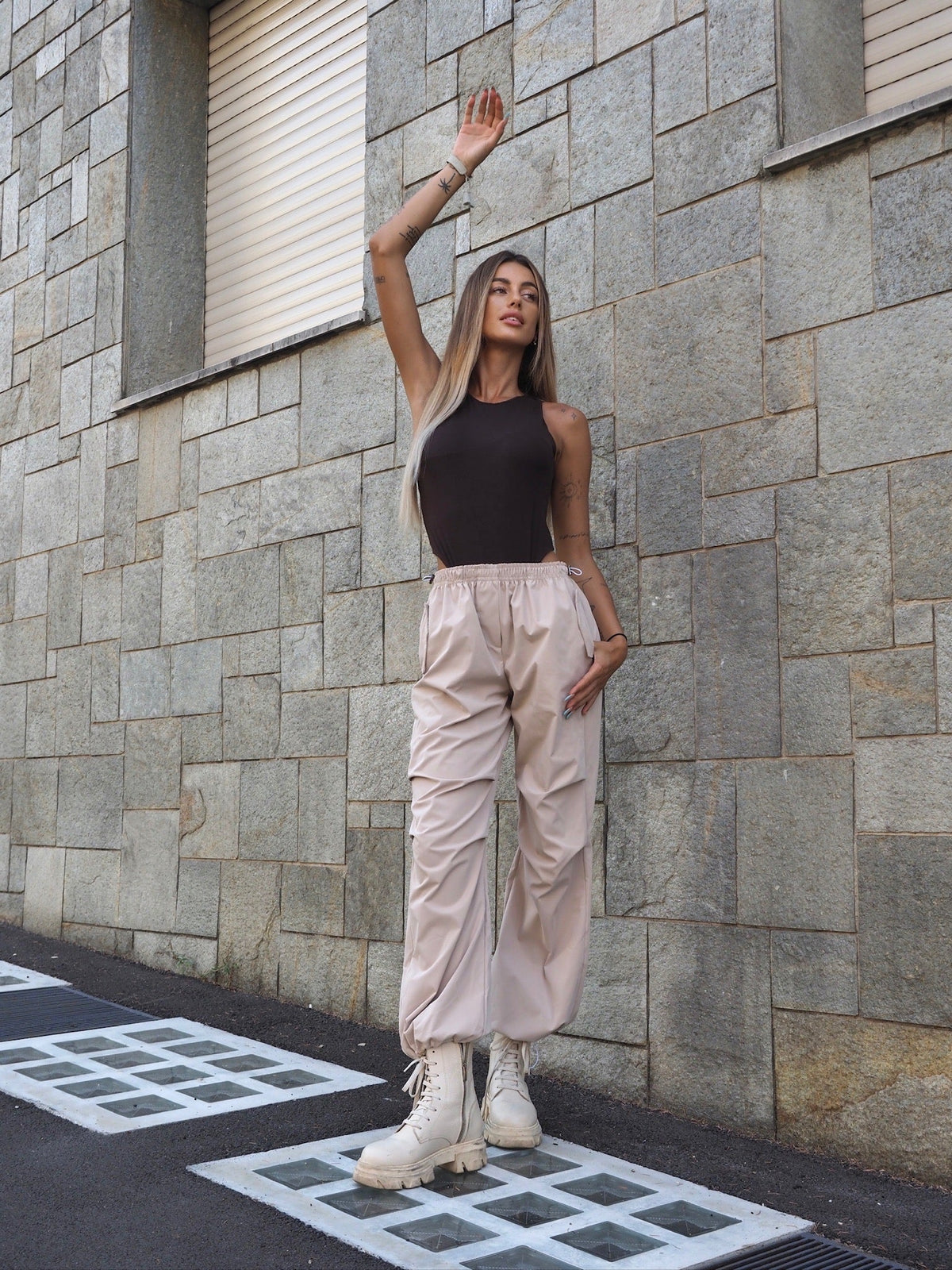 Pantalone beige cargo