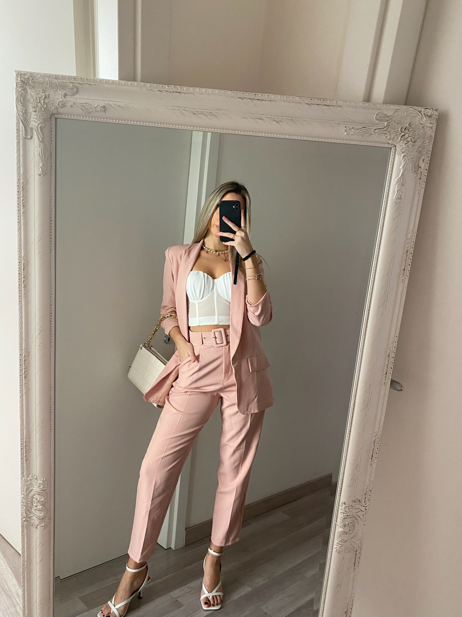 Completo giacca e pantaloni cipria