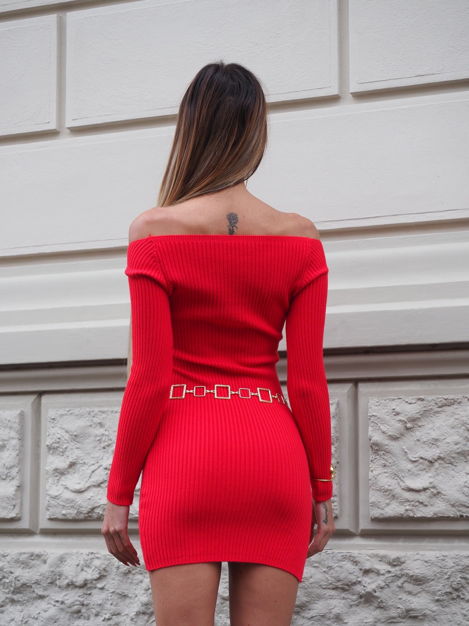 Abito in maglia rosso scollo a cuore
