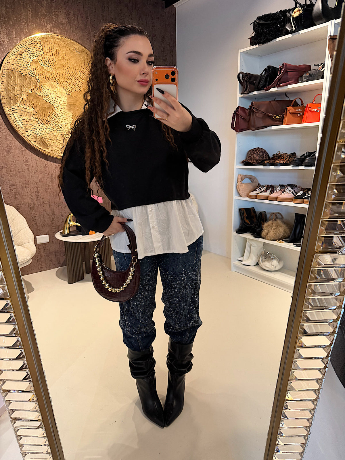 Felpa con camicia e fiocchetto