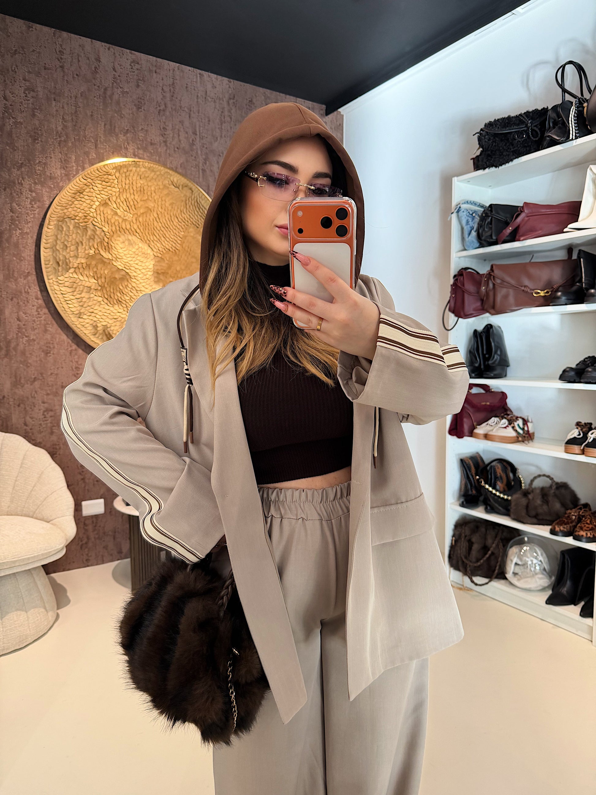 Completo Urban Chic con Cappuccio Marrone