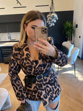 Cappotto animalier con cintura