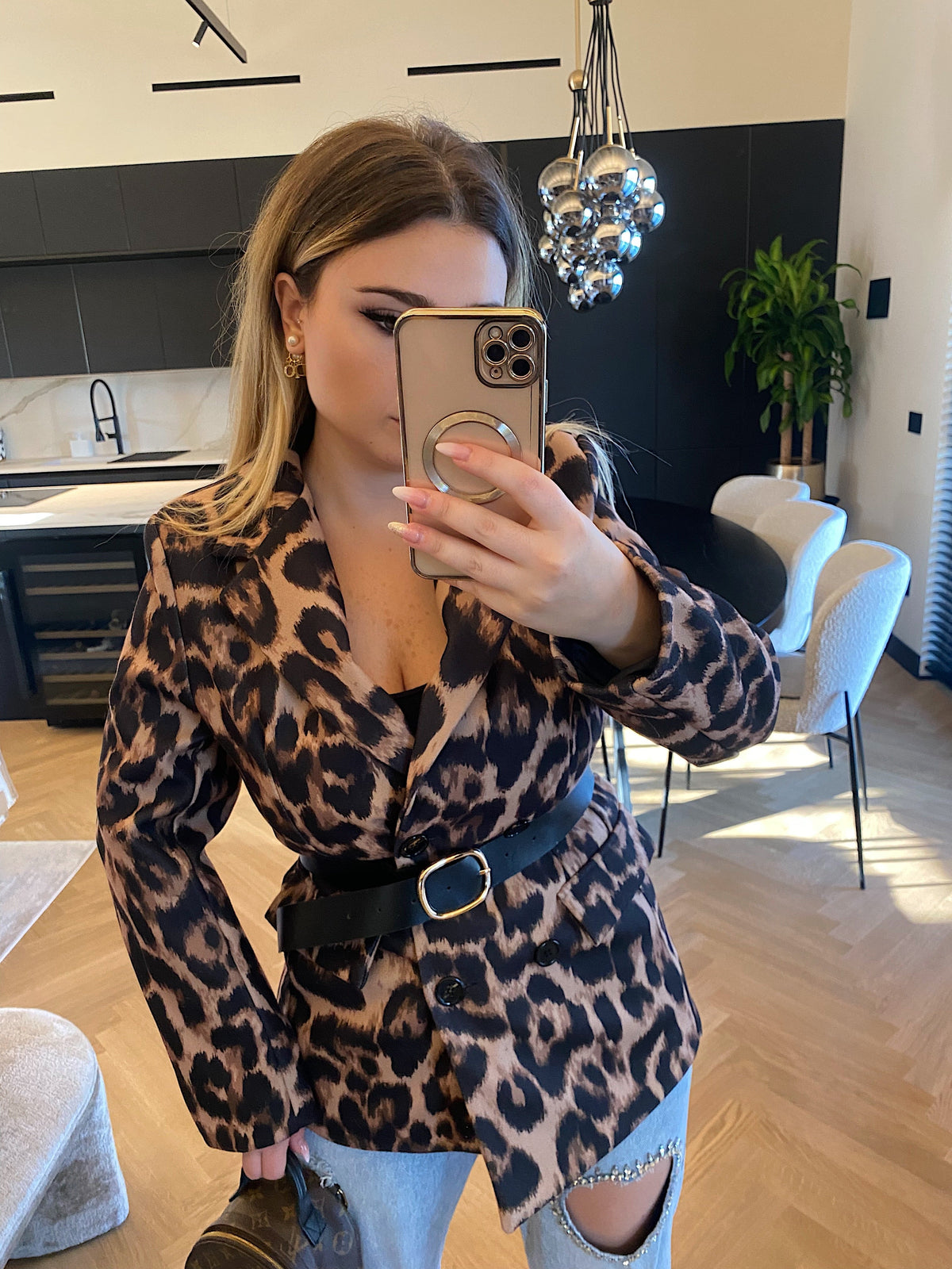 Cappotto animalier con cintura