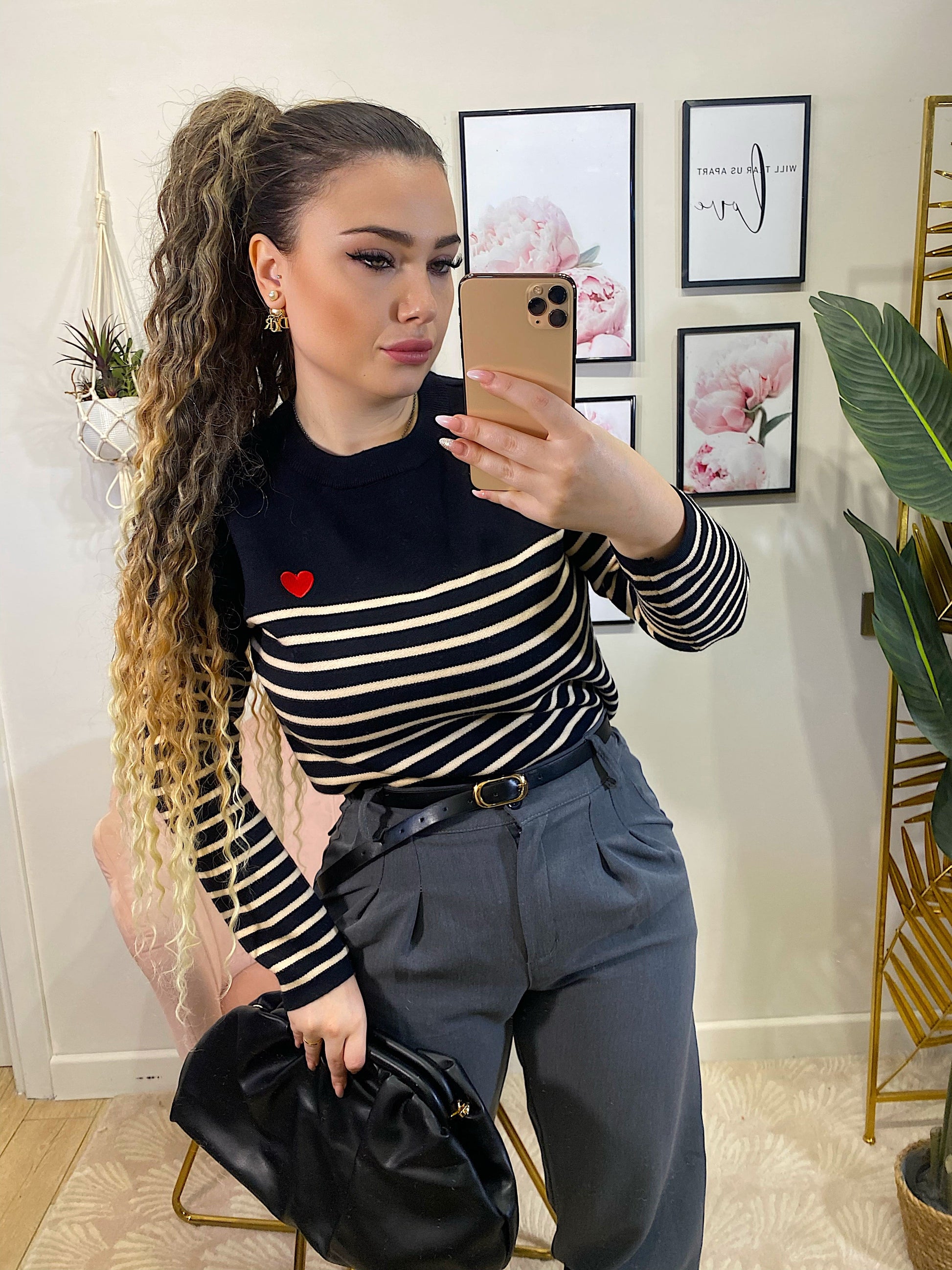Pull a righe con cuore rosso