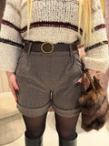 Short in panno con cintura beige
