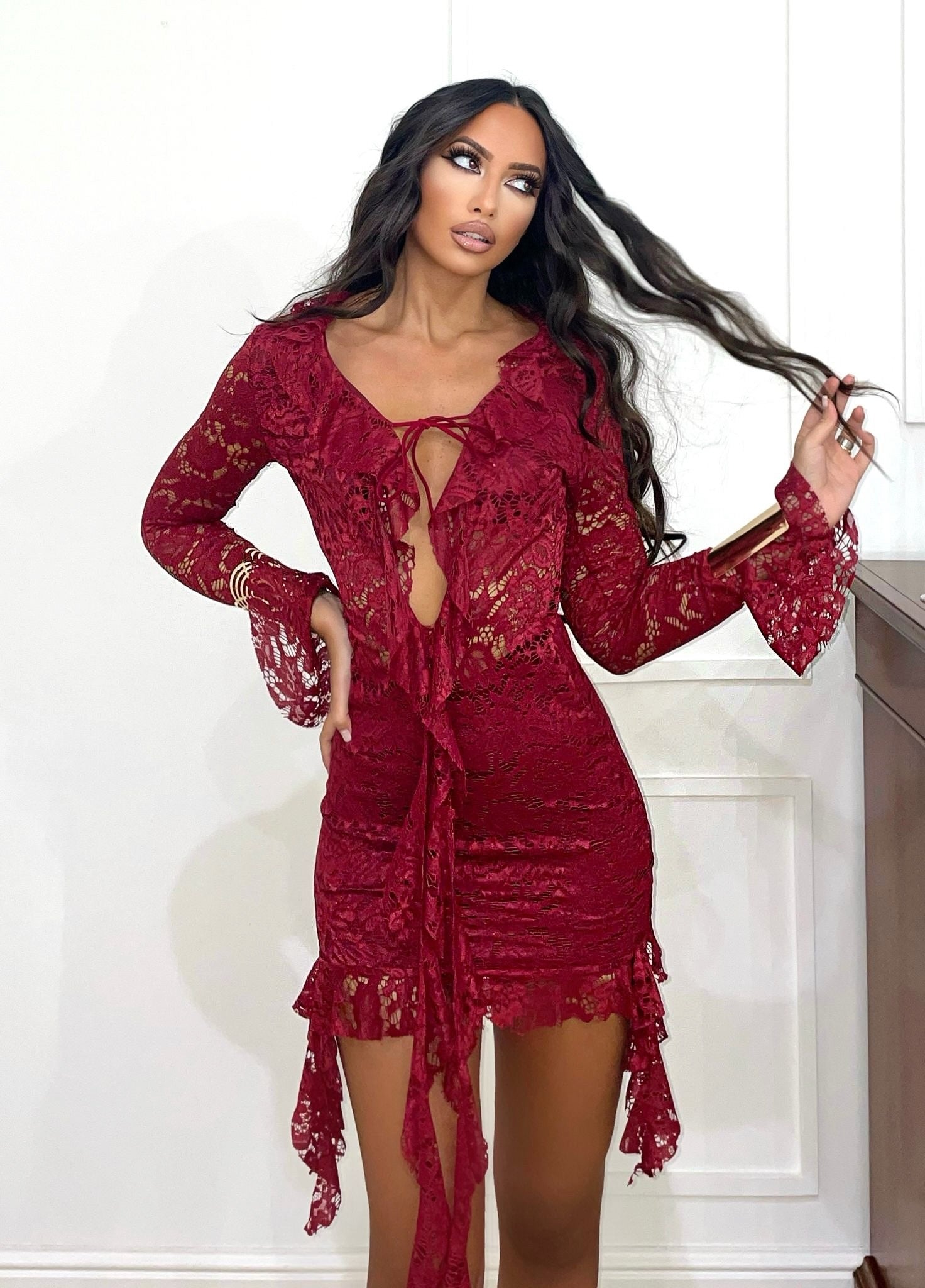 Abito in pizzo manica lunga bordeaux
