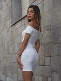 Abito bianco a fascia con zip