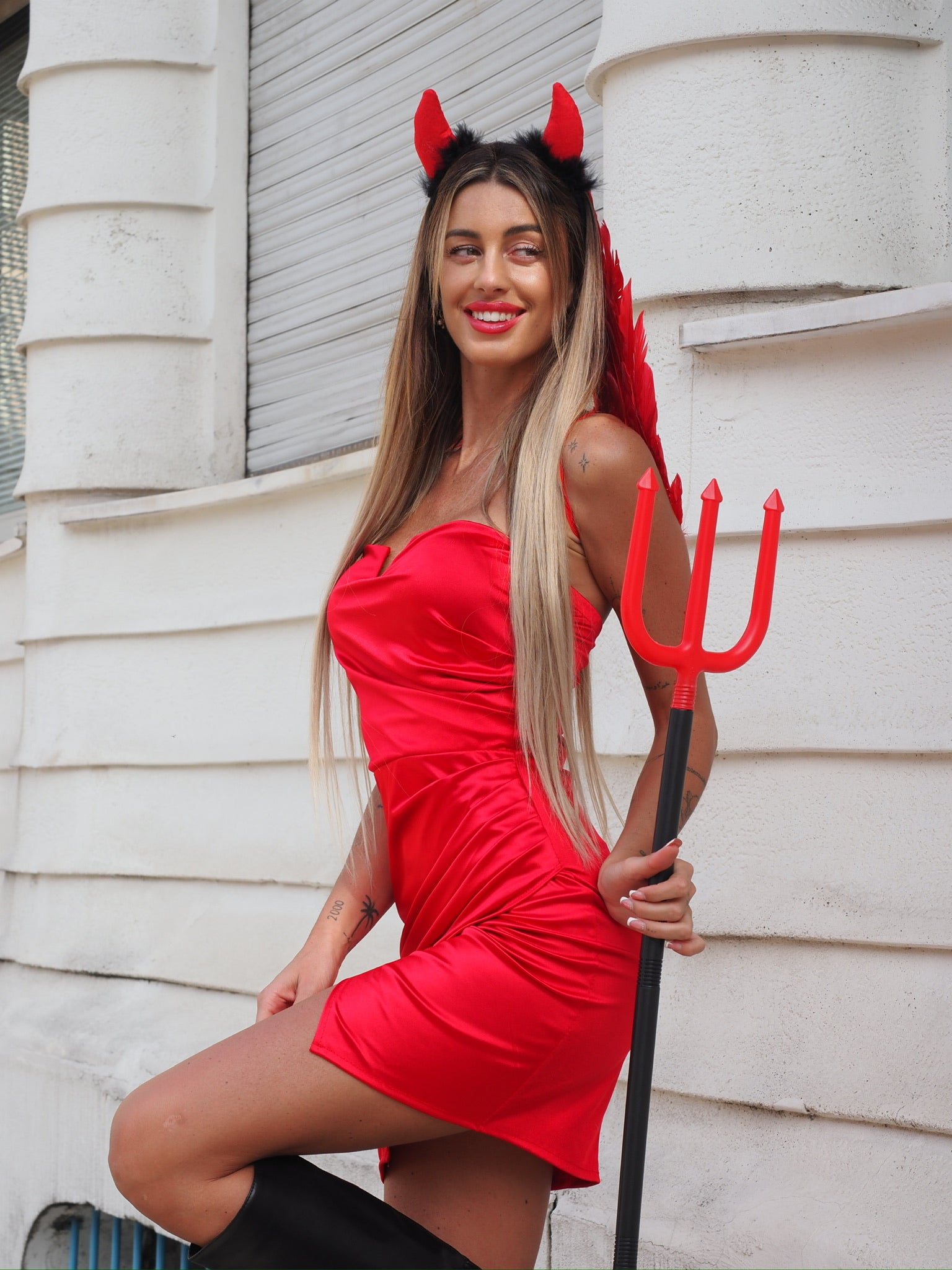 Abito in raso rosso ( Diavolo Halloween)