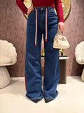 Jeans love con ricami