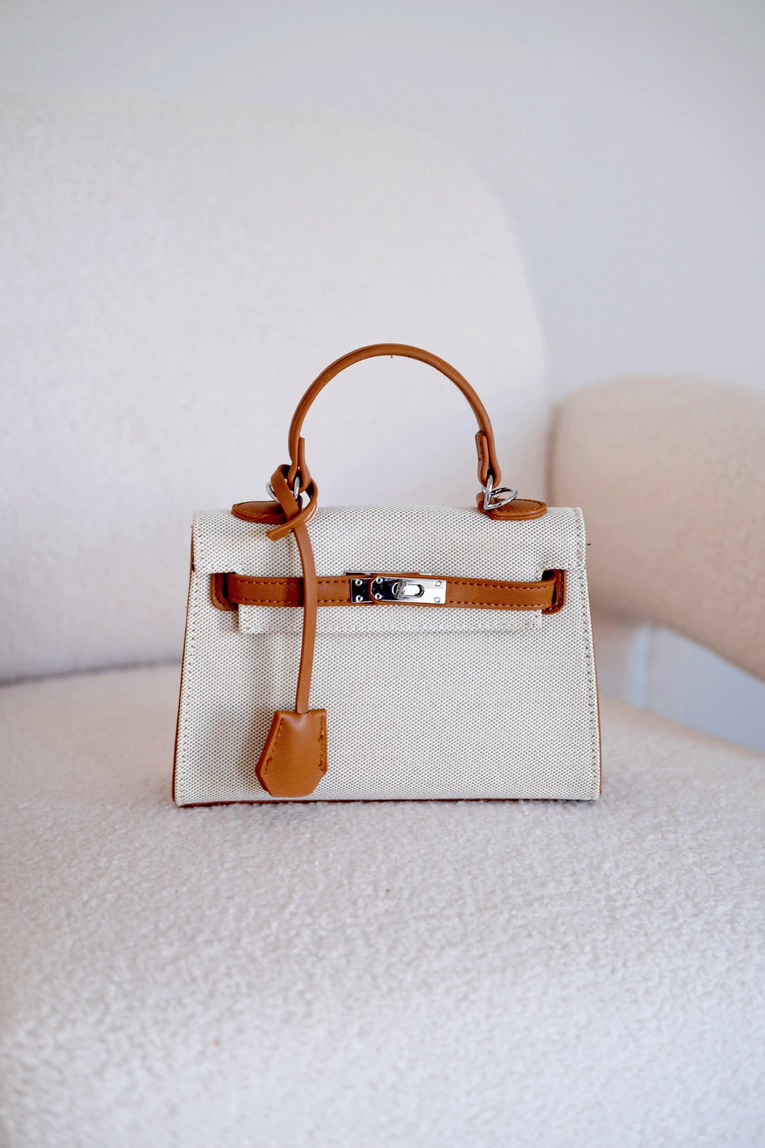 Vintage bag camel