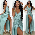 Abito in raso con maxi spacco tiffany