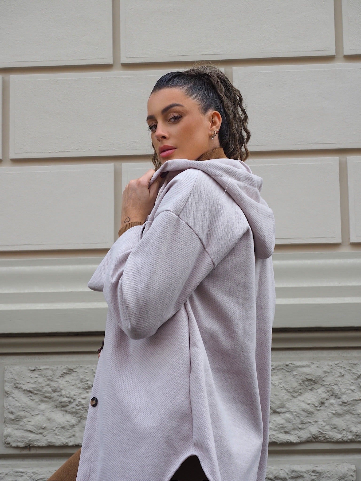 Giacca con bottoni beige