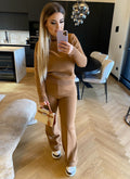 Completo basic maglia e pantalone Camel