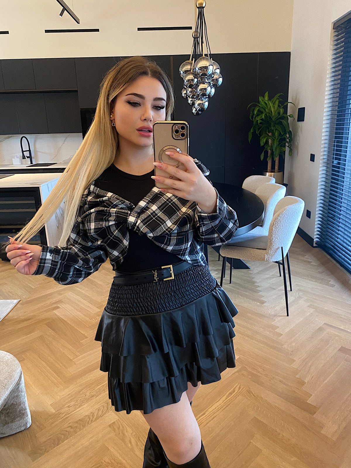 Maglioncino con camicia